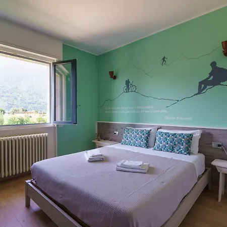 La Valigia Bed & Bike Mantello